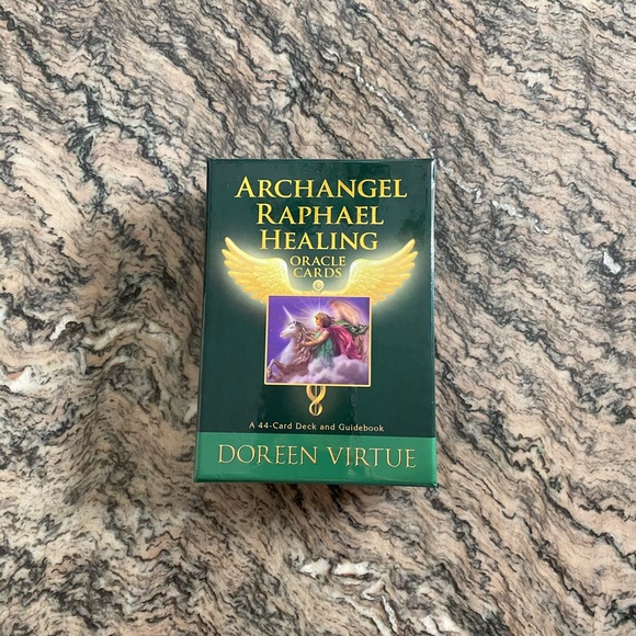 Archangel Raphael Healing Oracle Cards - Picture 1 of 3